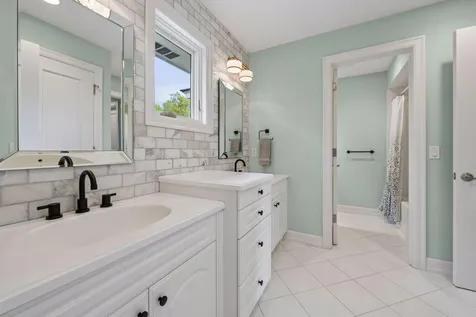 2063 Austrian Pine Lane Minnetonka MN 55305
