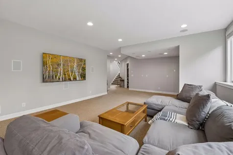 2063 Austrian Pine Lane Minnetonka MN 55305