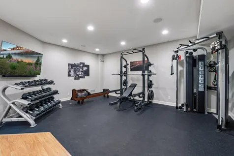 2063 Austrian Pine Lane Minnetonka MN 55305