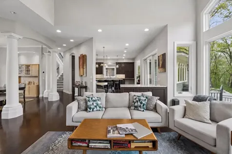2063 Austrian Pine Lane Minnetonka MN 55305