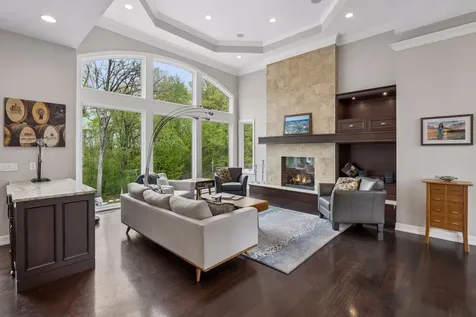 2063 Austrian Pine Lane Minnetonka MN 55305