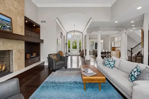 2063 Austrian Pine Lane Minnetonka MN 55305