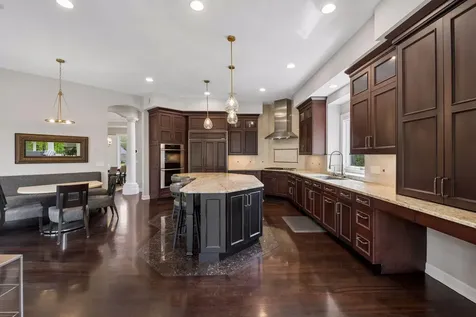 2063 Austrian Pine Lane Minnetonka MN 55305
