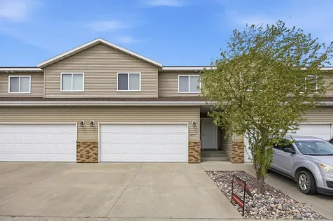 4257 Estate Drive S Fargo ND 58104