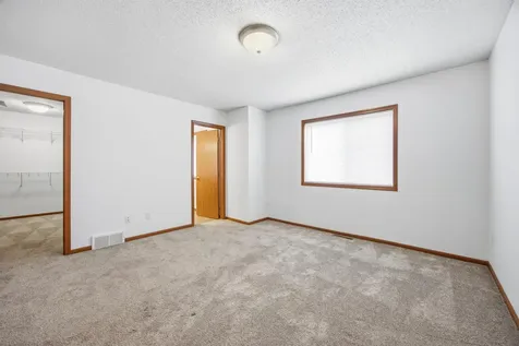 4257 Estate Drive S Fargo ND 58104