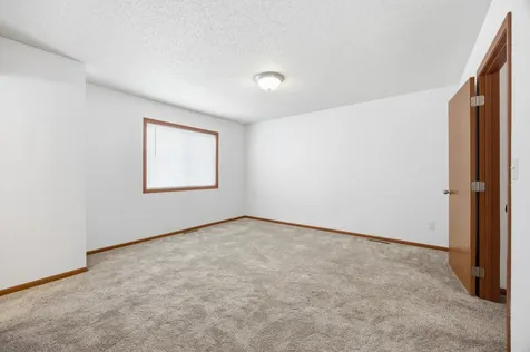4257 Estate Drive S Fargo ND 58104