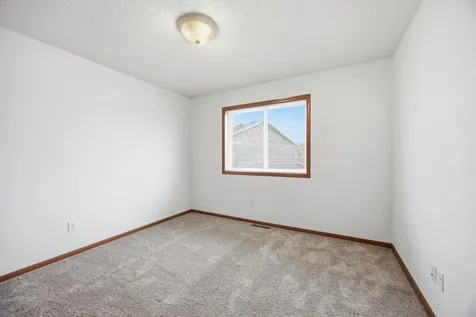 4257 Estate Drive S Fargo ND 58104