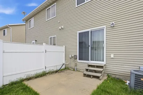 4257 Estate Drive S Fargo ND 58104