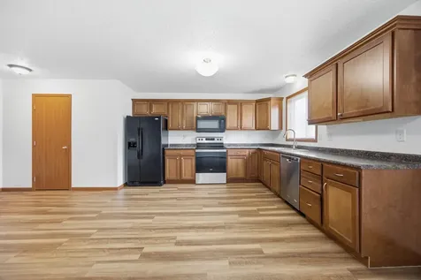 4257 Estate Drive S Fargo ND 58104