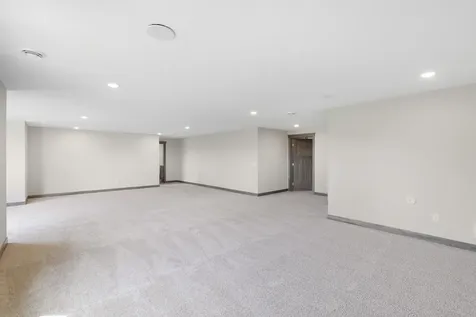 4906 130th Court NE Blaine MN 55449