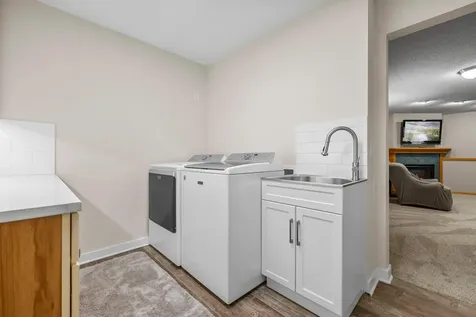 907 Deer Ridge Street NW Lonsdale MN 55046