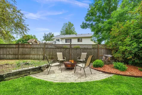 907 Deer Ridge Street NW Lonsdale MN 55046