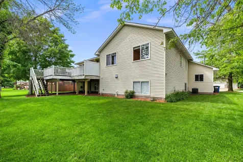 907 Deer Ridge Street NW Lonsdale MN 55046