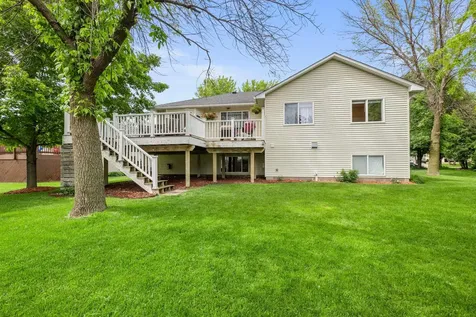 907 Deer Ridge Street NW Lonsdale MN 55046