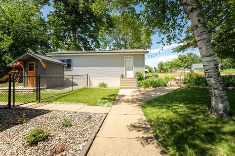 524 E Lake Cowdry Road NW Alexandria MN 56308