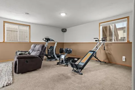 4809 43rd Street S Fargo ND 58104