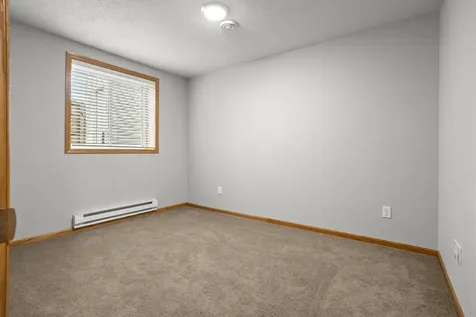 4809 43rd Street S Fargo ND 58104