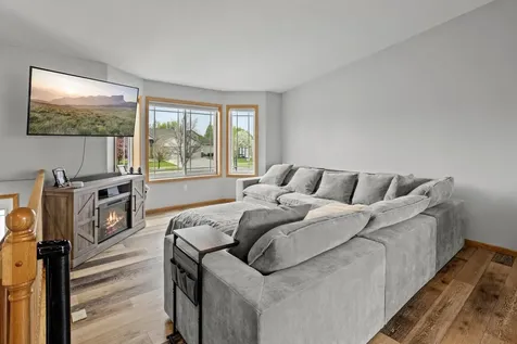 4809 43rd Street S Fargo ND 58104