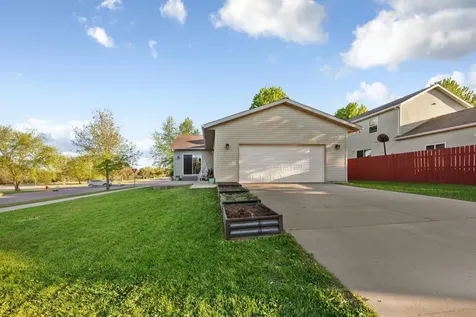 601 Bassford Street Saint Peter MN 56082