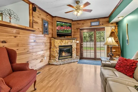 305 Main Avenue N Braham MN 55006