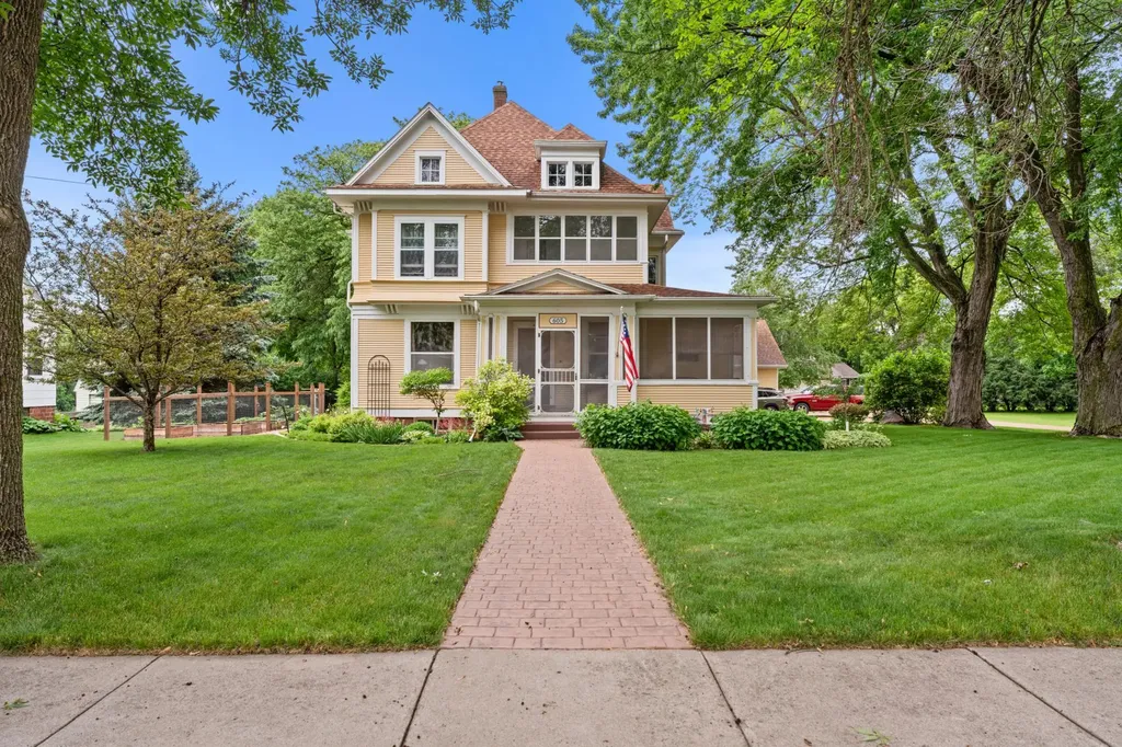 605 S Lafayette Avenue Fulda MN 56131