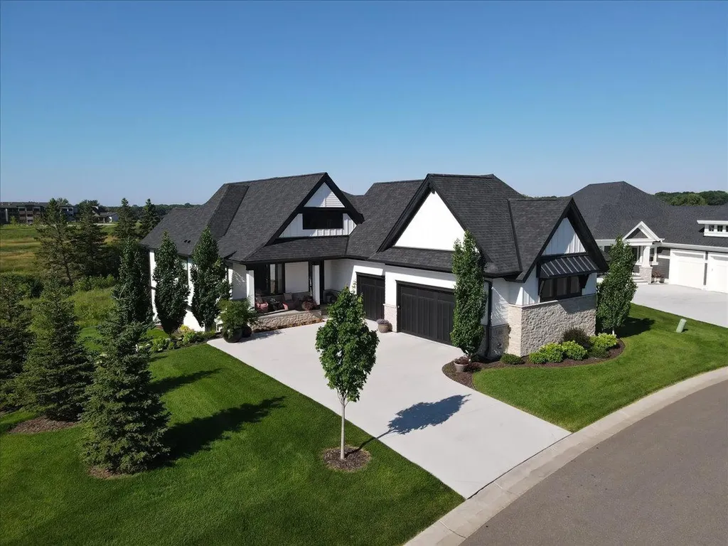 101 Spring Farm Road North Oaks MN 55127
