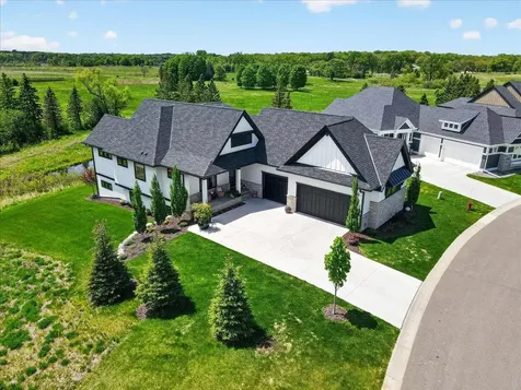 101 Spring Farm Road North Oaks MN 55127