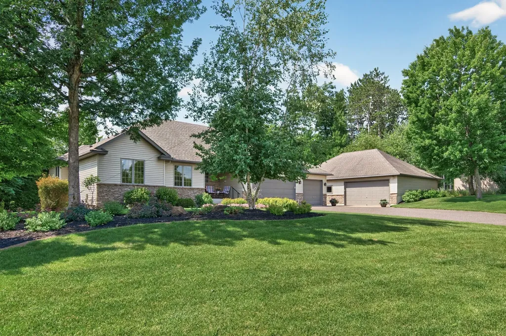 6650 235th Avenue NE Stacy MN 55079
