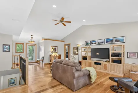 6650 235th Avenue NE Stacy MN 55079