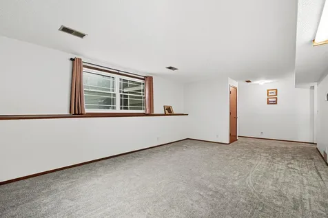 5649 Rebecca Lane Minnetonka MN 55345