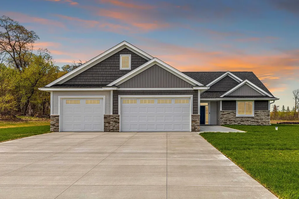 21936 Willys Street NE Cedar MN 55011