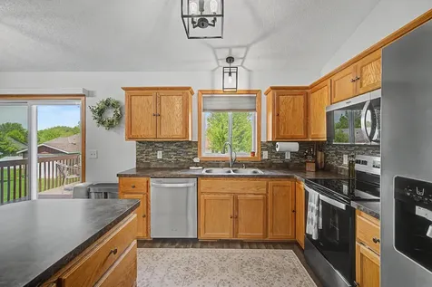 401 10th Street SE Freeport MN 56331