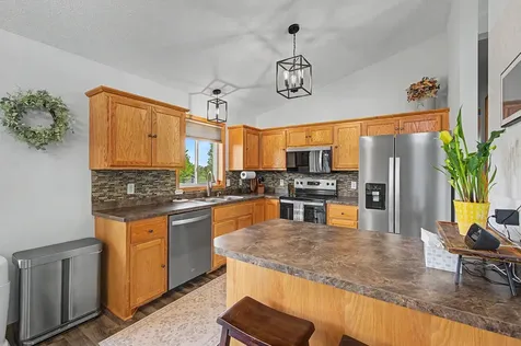 401 10th Street SE Freeport MN 56331