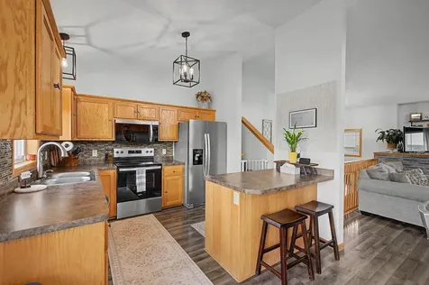 401 10th Street SE Freeport MN 56331