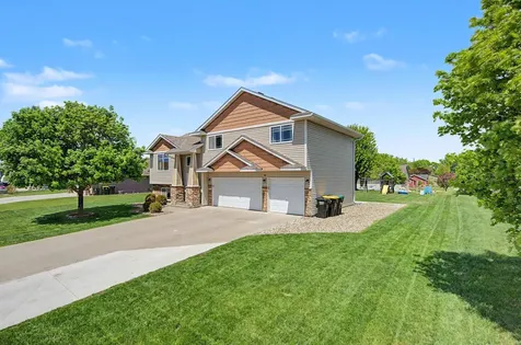 401 10th Street SE Freeport MN 56331