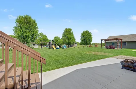 401 10th Street SE Freeport MN 56331