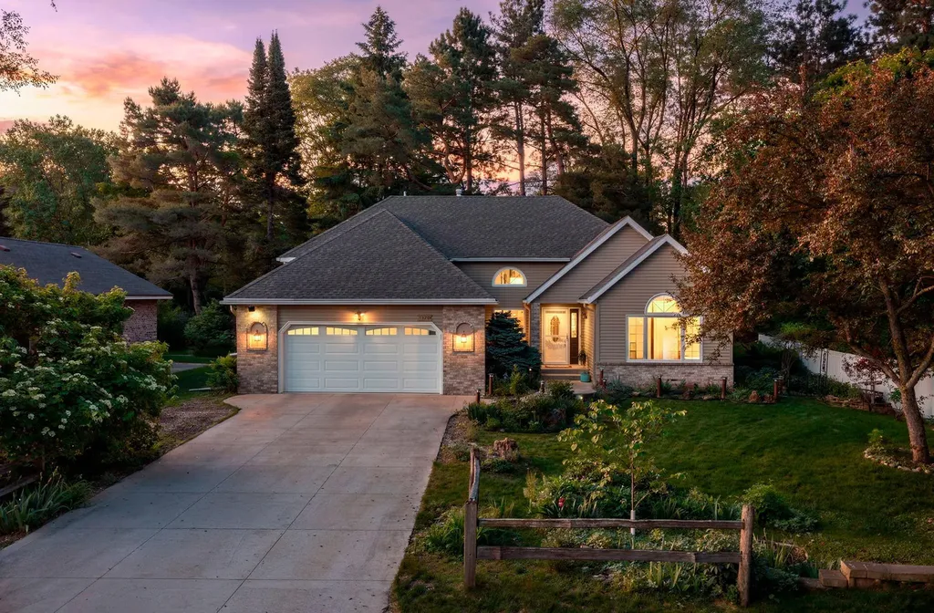 1320 Griffin Avenue Mahtomedi MN 55115
