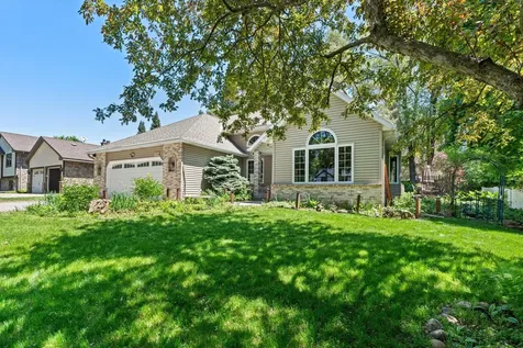 1320 Griffin Avenue Mahtomedi MN 55115