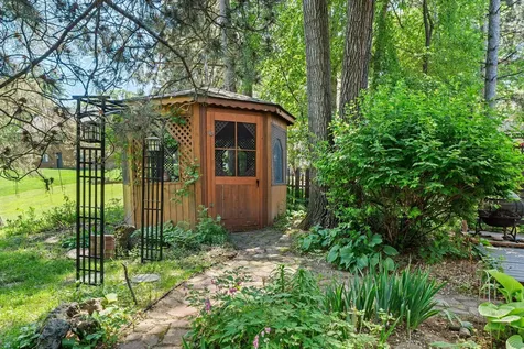 1320 Griffin Avenue Mahtomedi MN 55115
