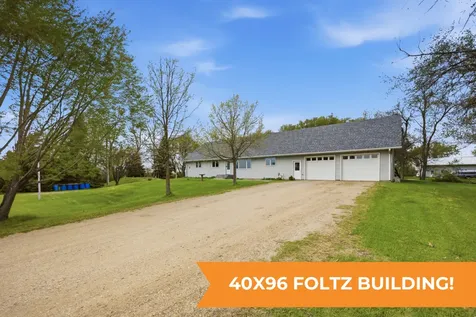 4942 43rd Avenue N Moorhead MN 56560