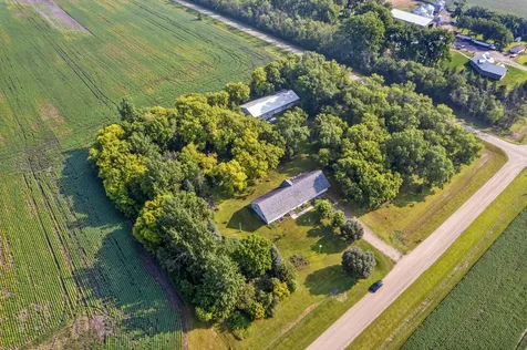 4942 43rd Avenue N Moorhead MN 56560