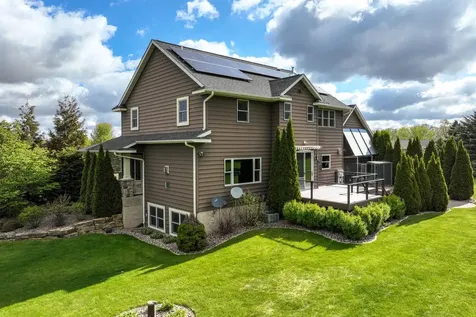 W11216 748th Avenue River Falls WI 54022