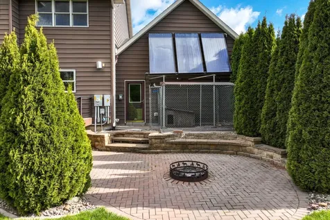 W11216 748th Avenue River Falls WI 54022