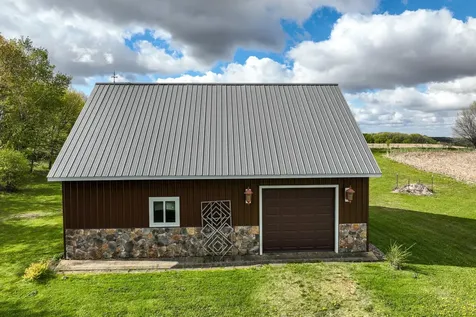 W11216 748th Avenue River Falls WI 54022