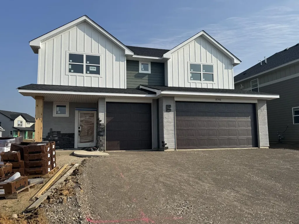 18346 Glancy Way Lakeville MN 55044