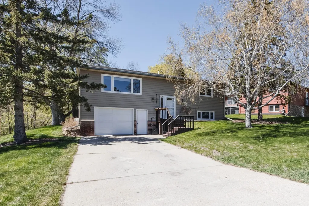1308 Lori Avenue Detroit Lakes MN 56501