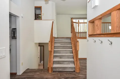 1806 36 1/2 Avenue S Fargo ND 58104