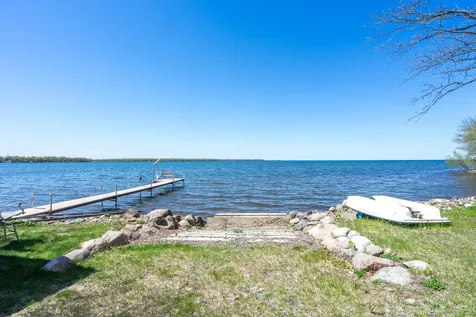 42491 Vista Road Isle MN 56342