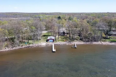42491 Vista Road Isle MN 56342
