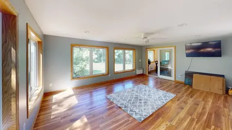 6041 115th Street NW Maple Lake MN 55358